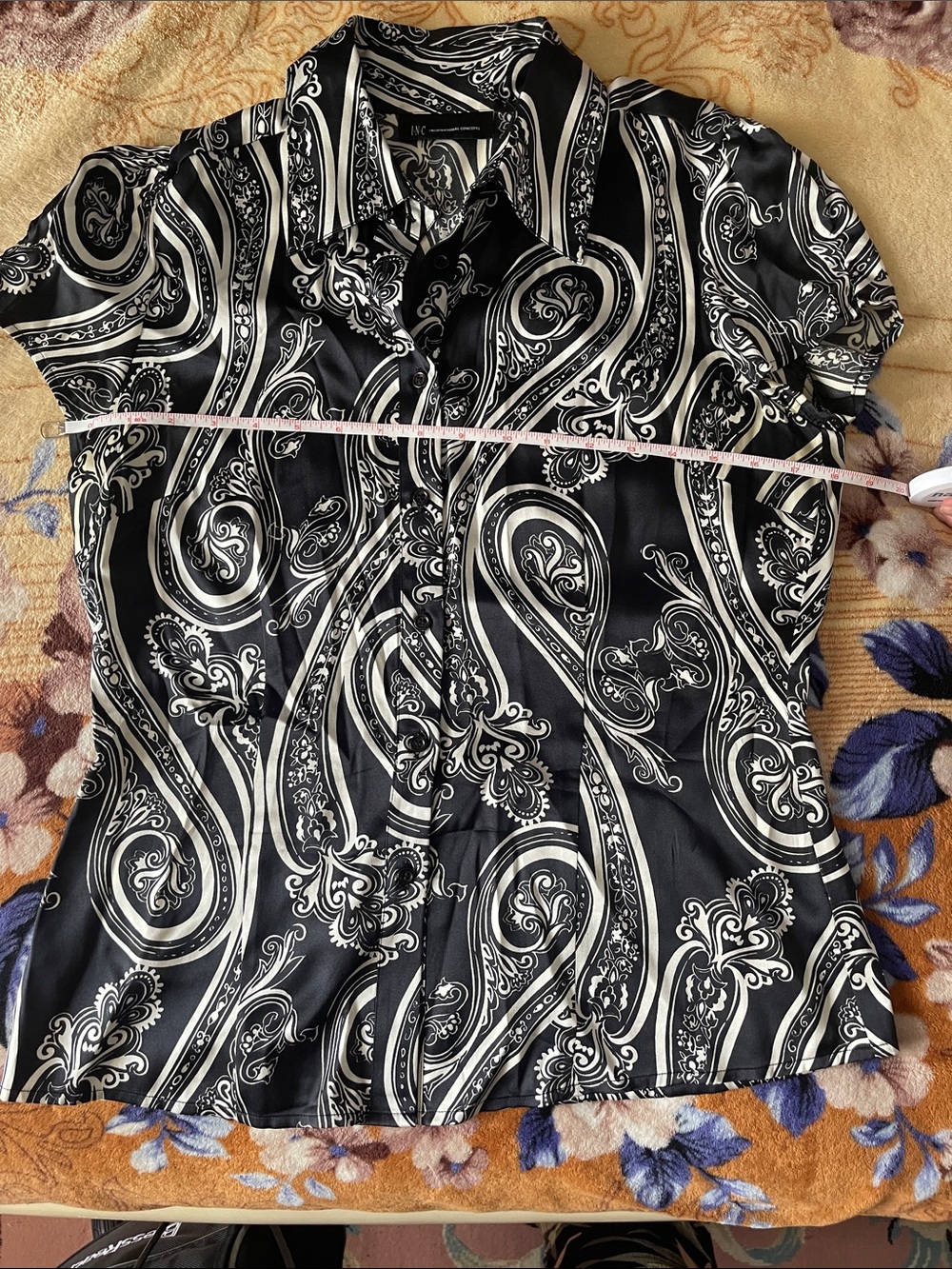 100% Silk INC International Concepts Black and White Paisley Top - Picture 3 of 5